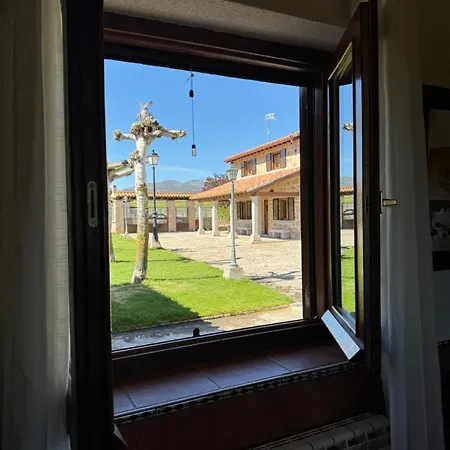 Nyaraló Complejo Rural Cachos Baterno