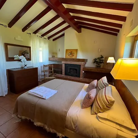 Nyaraló Complejo Rural Cachos